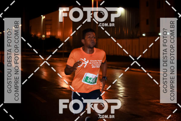 Buy your photos of the eventLuminous Run on Fotop
