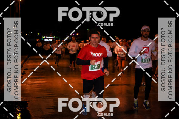 Buy your photos of the eventLuminous Run on Fotop