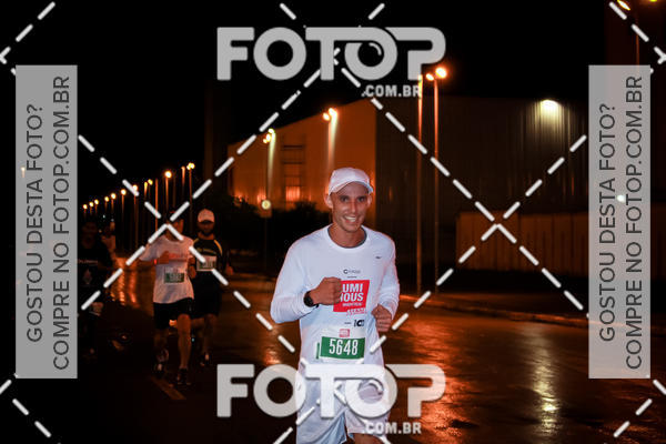 Buy your photos of the eventLuminous Run on Fotop