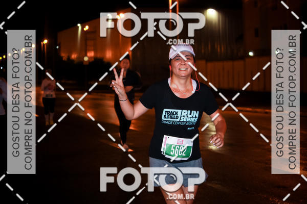Buy your photos of the eventLuminous Run on Fotop