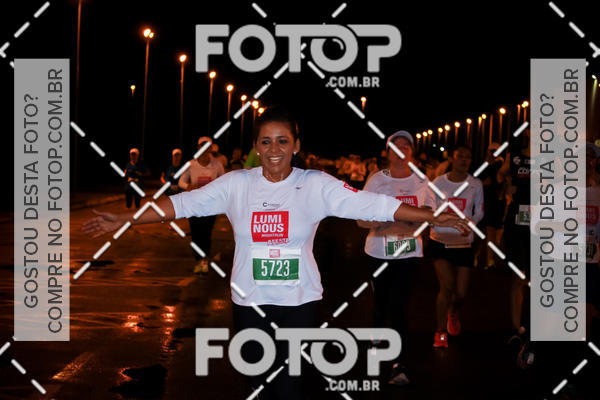 Buy your photos of the eventLuminous Run on Fotop