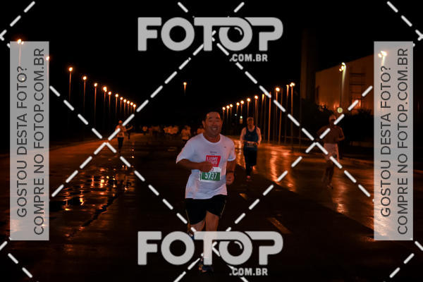 Buy your photos of the eventLuminous Run on Fotop