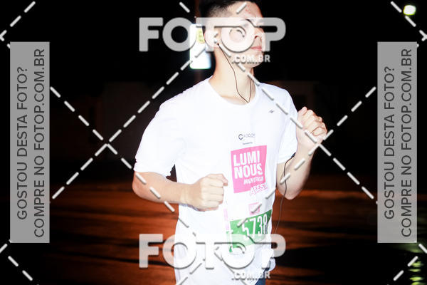 Buy your photos of the eventLuminous Run on Fotop