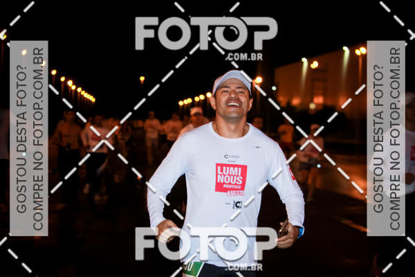 Buy your photos of the eventLuminous Run on Fotop