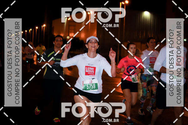 Buy your photos of the eventLuminous Run on Fotop
