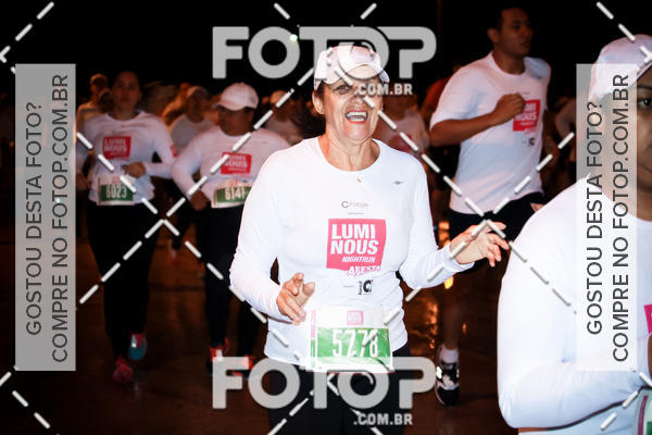 Buy your photos of the eventLuminous Run on Fotop