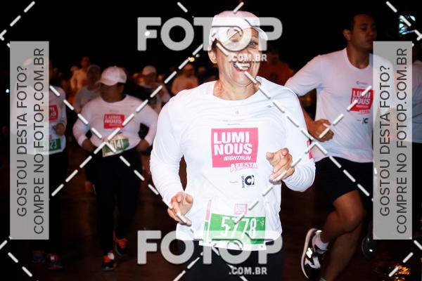 Buy your photos of the eventLuminous Run on Fotop