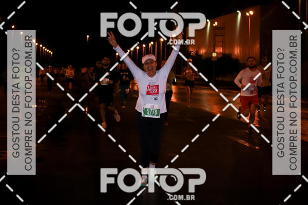 Buy your photos of the eventLuminous Run on Fotop