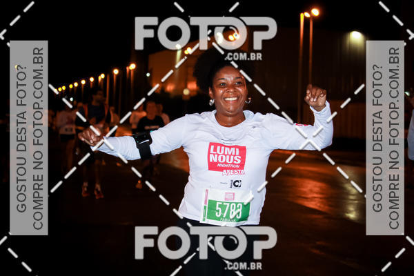 Buy your photos of the eventLuminous Run on Fotop