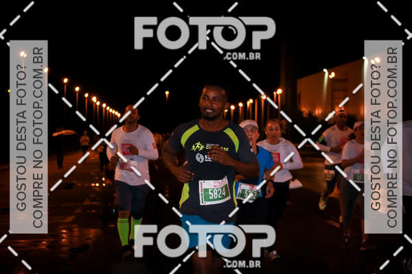 Buy your photos of the eventLuminous Run on Fotop