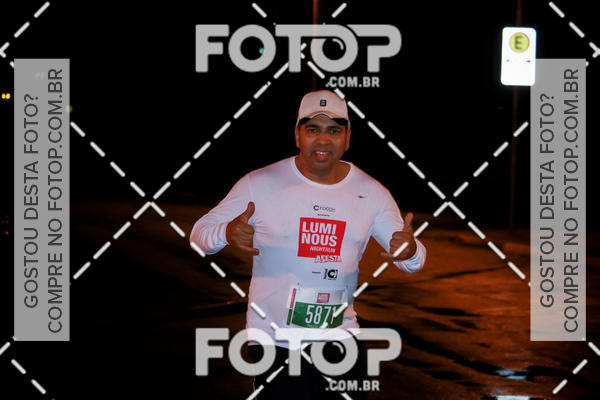 Buy your photos of the eventLuminous Run on Fotop