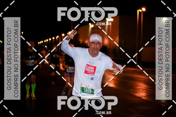 Buy your photos of the eventLuminous Run on Fotop