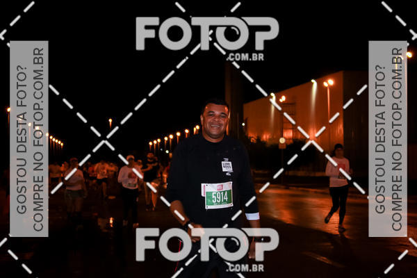 Buy your photos of the eventLuminous Run on Fotop