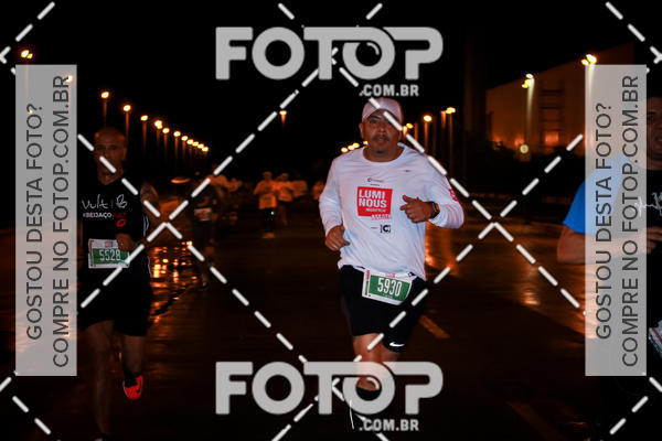 Buy your photos of the eventLuminous Run on Fotop