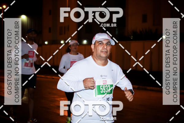 Buy your photos of the eventLuminous Run on Fotop