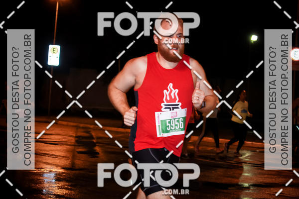 Buy your photos of the eventLuminous Run on Fotop