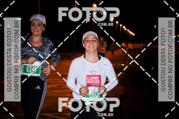 Buy your photos of the eventLuminous Run on Fotop