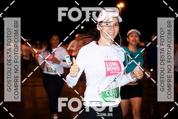 Buy your photos of the eventLuminous Run on Fotop