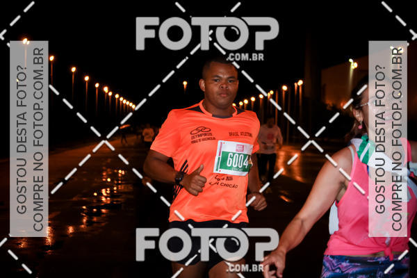 Buy your photos of the eventLuminous Run on Fotop