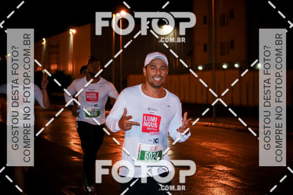 Buy your photos of the eventLuminous Run on Fotop