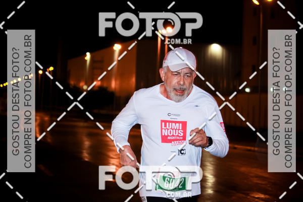 Buy your photos of the eventLuminous Run on Fotop