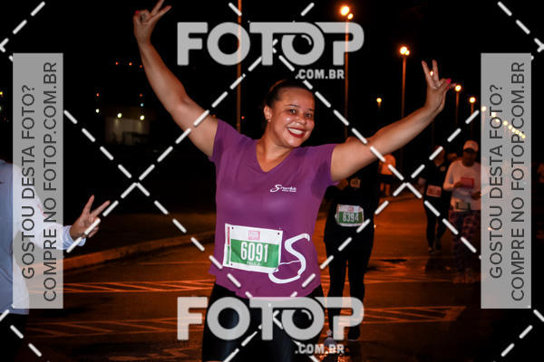 Buy your photos of the eventLuminous Run on Fotop