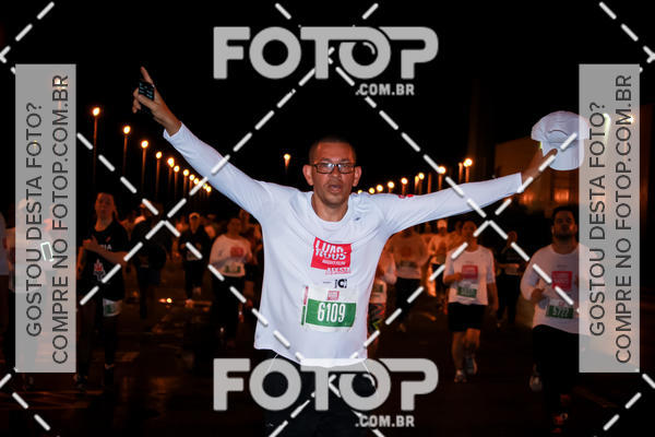 Buy your photos of the eventLuminous Run on Fotop