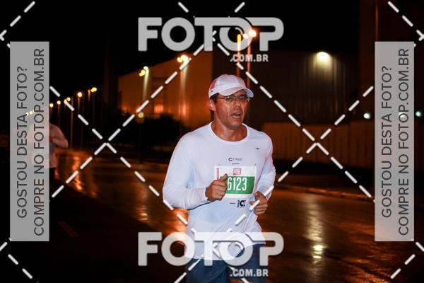 Buy your photos of the eventLuminous Run on Fotop