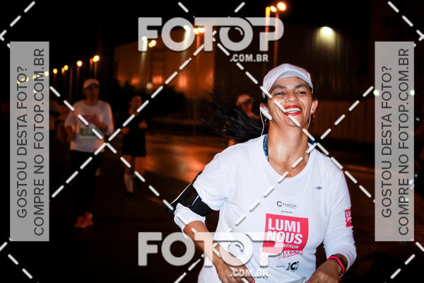 Buy your photos of the eventLuminous Run on Fotop