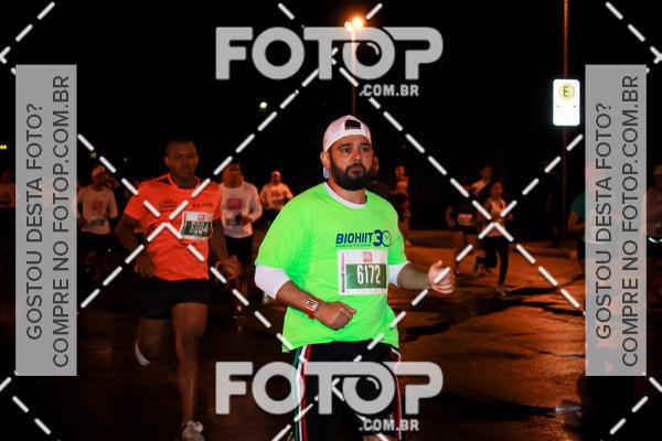 Buy your photos of the eventLuminous Run on Fotop