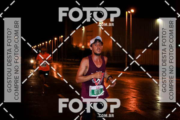 Buy your photos of the eventLuminous Run on Fotop