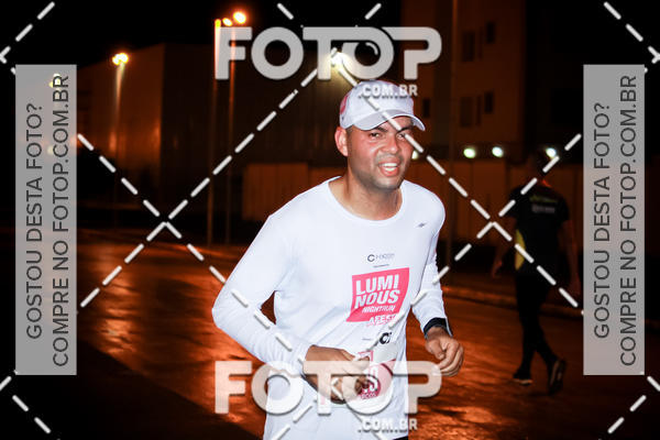 Buy your photos of the eventLuminous Run on Fotop
