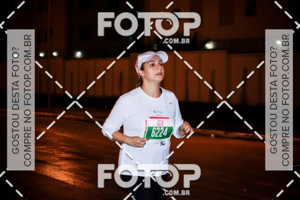 Buy your photos of the eventLuminous Run on Fotop