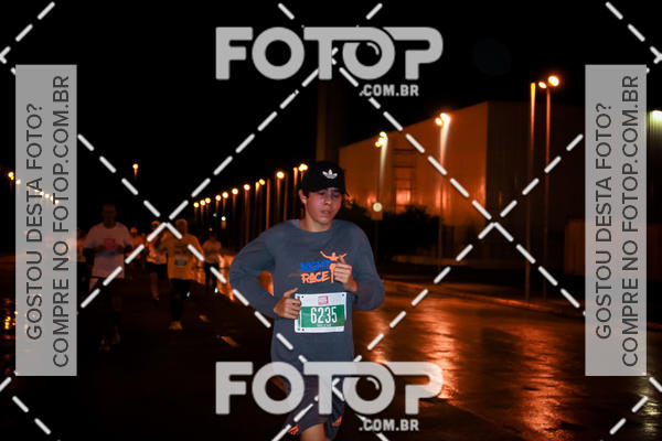 Buy your photos of the eventLuminous Run on Fotop