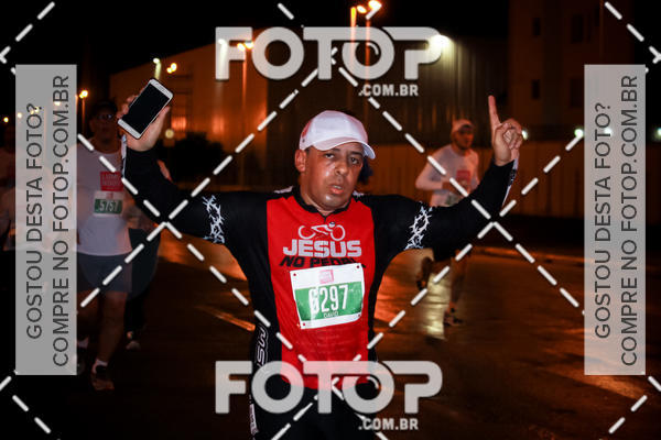 Buy your photos of the eventLuminous Run on Fotop
