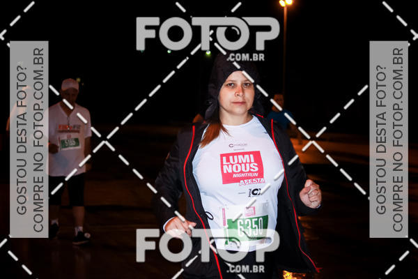 Buy your photos of the eventLuminous Run on Fotop