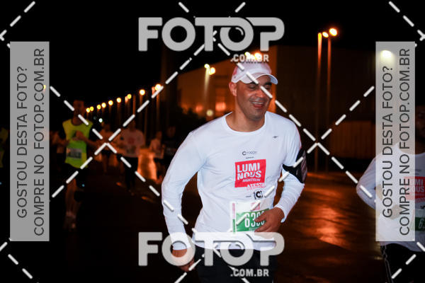 Buy your photos of the eventLuminous Run on Fotop