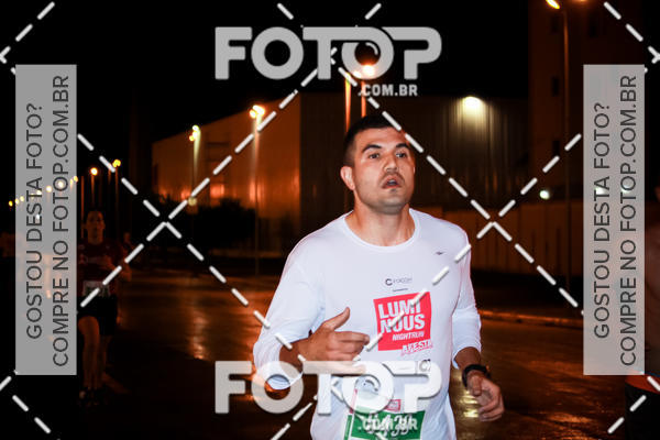 Buy your photos of the eventLuminous Run on Fotop