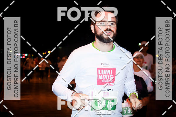 Buy your photos of the eventLuminous Run on Fotop