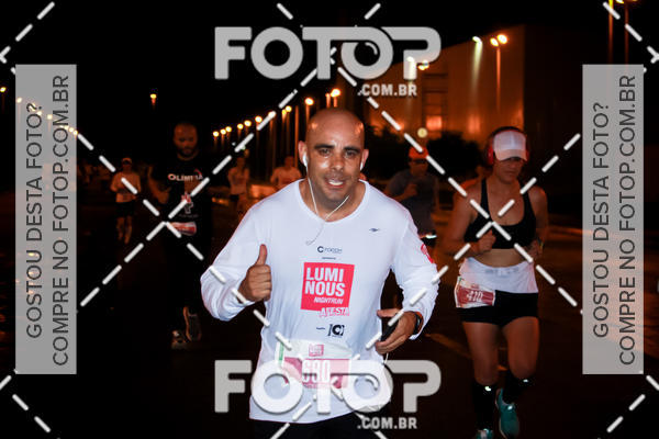 Buy your photos of the eventLuminous Run on Fotop