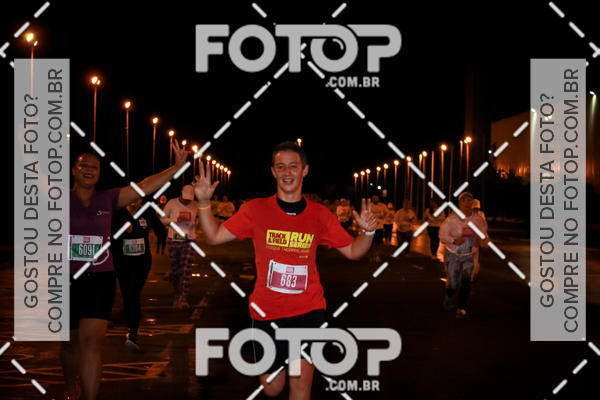 Buy your photos of the eventLuminous Run on Fotop