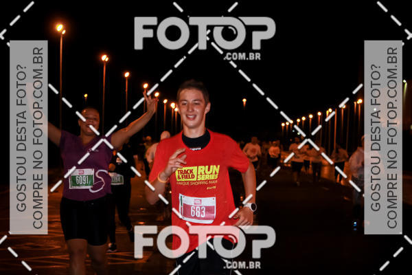 Buy your photos of the eventLuminous Run on Fotop