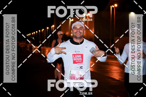 Buy your photos of the eventLuminous Run on Fotop
