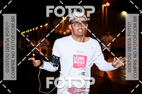 Buy your photos of the eventLuminous Run on Fotop