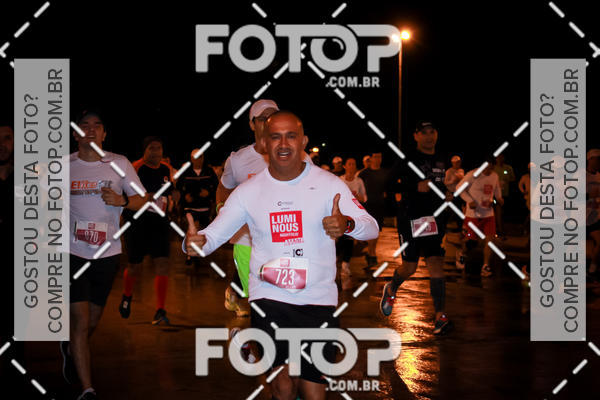 Buy your photos of the eventLuminous Run on Fotop