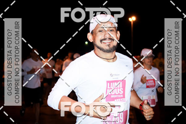 Buy your photos of the eventLuminous Run on Fotop