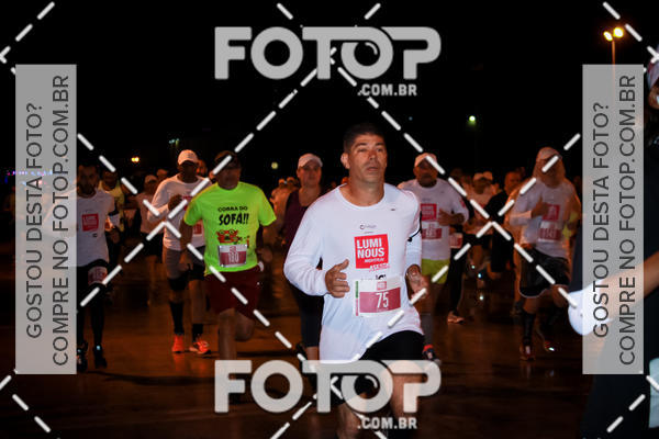 Buy your photos of the eventLuminous Run on Fotop