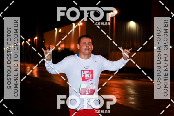 Buy your photos of the eventLuminous Run on Fotop