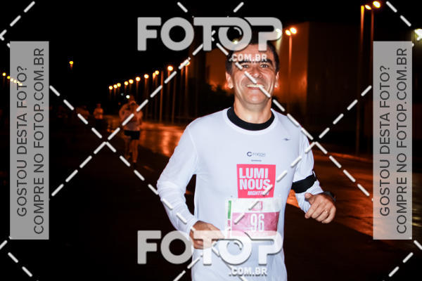 Buy your photos of the eventLuminous Run on Fotop