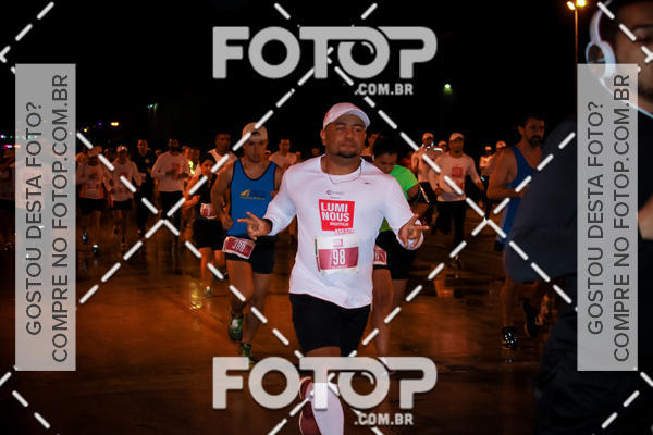 Buy your photos of the eventLuminous Run on Fotop
